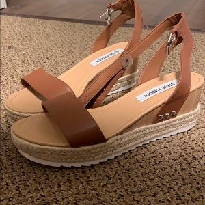 Steve Madden platform sandal